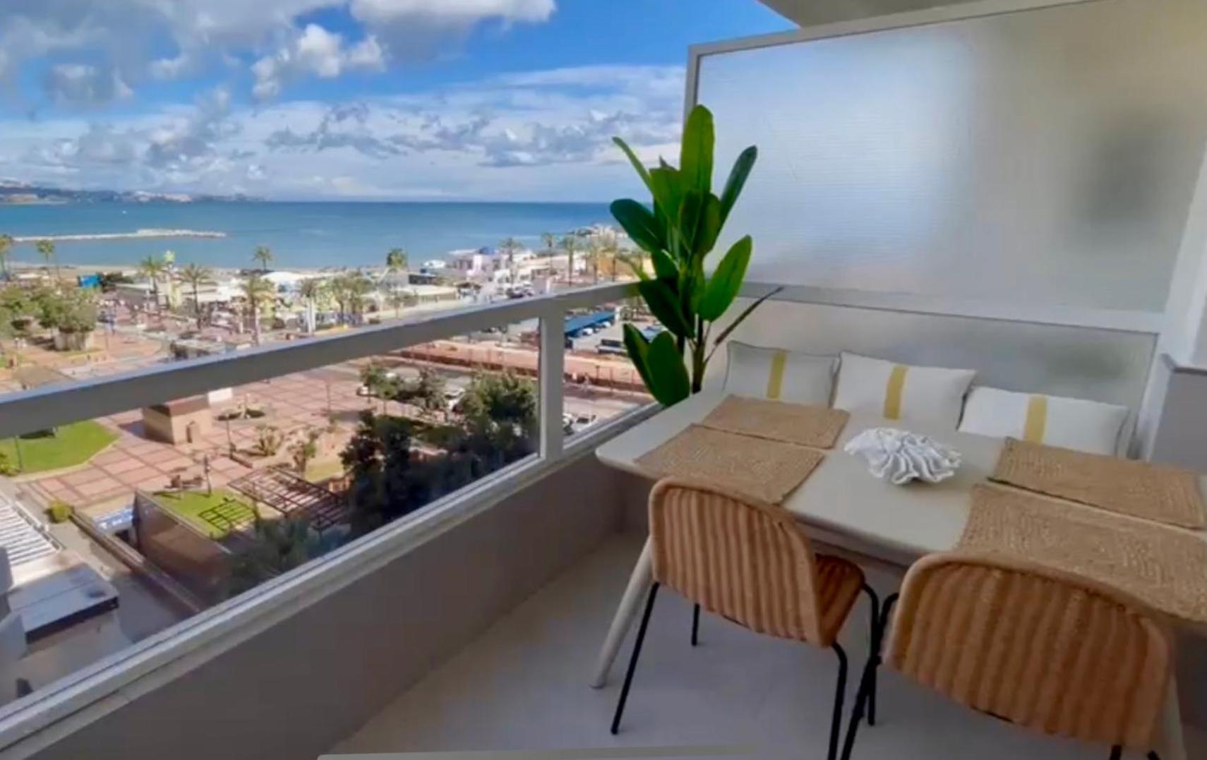 Апартаменты Solana 26 Incredible Sea Views Фуэнхирола Экстерьер фото