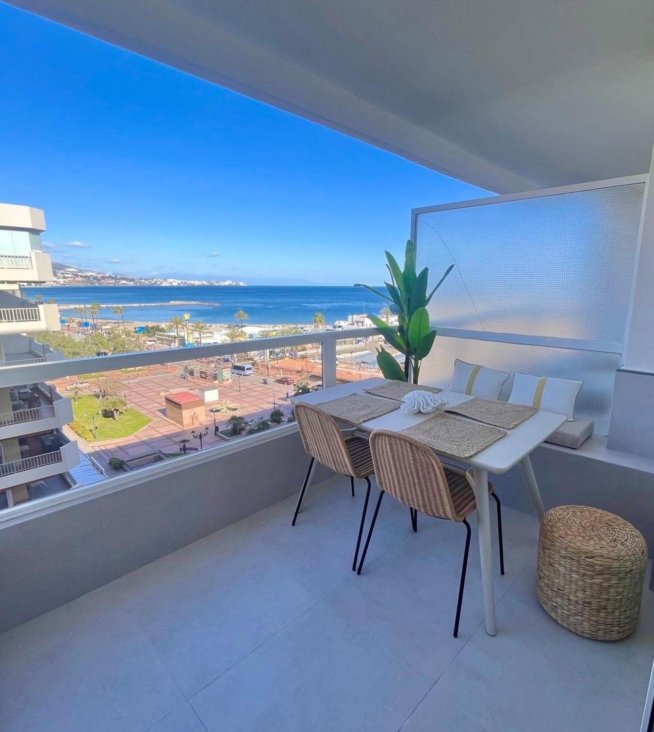 Апартаменты Solana 26 Incredible Sea Views Фуэнхирола Экстерьер фото