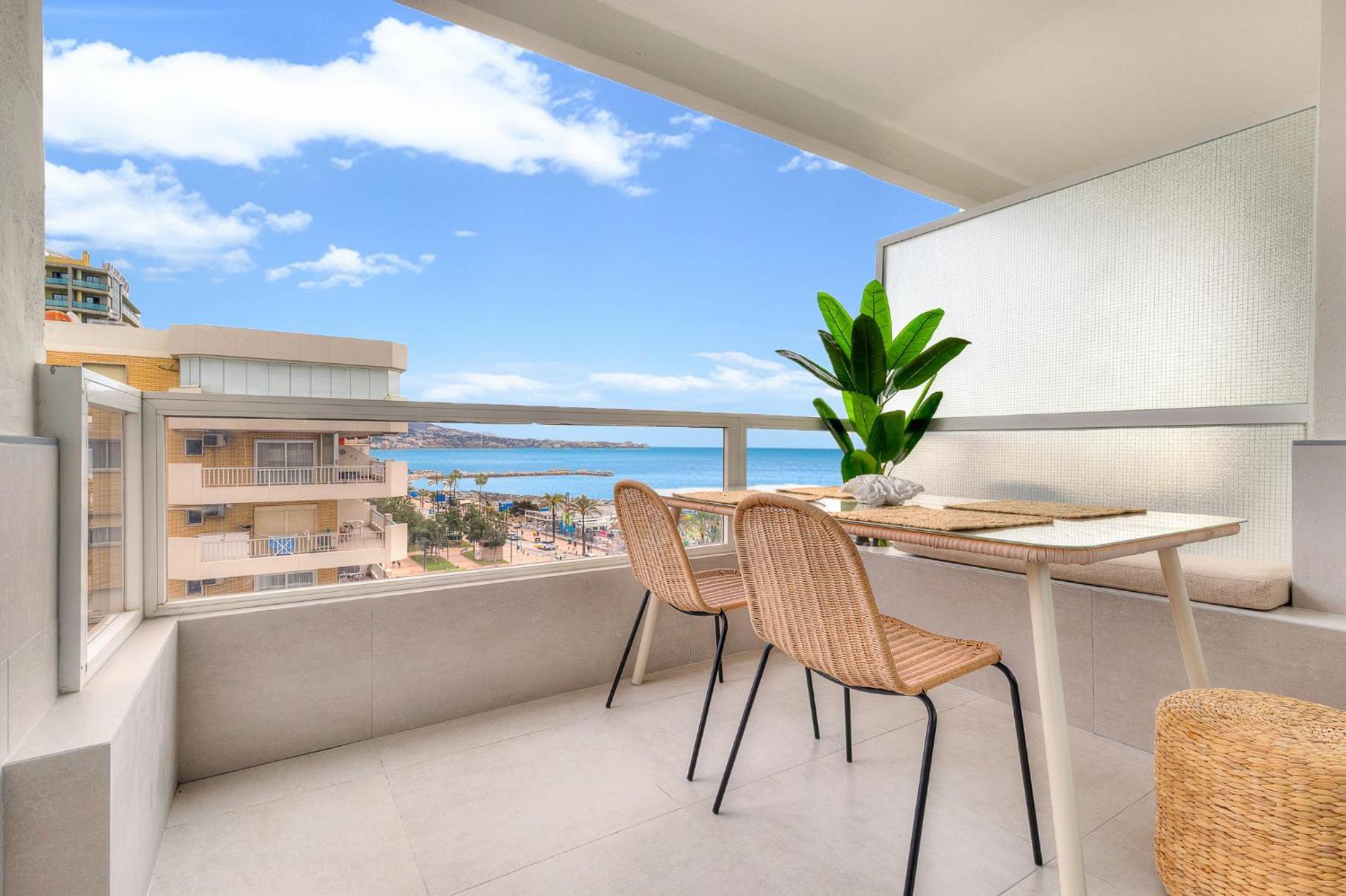 Апартаменты Solana 26 Incredible Sea Views Фуэнхирола Экстерьер фото